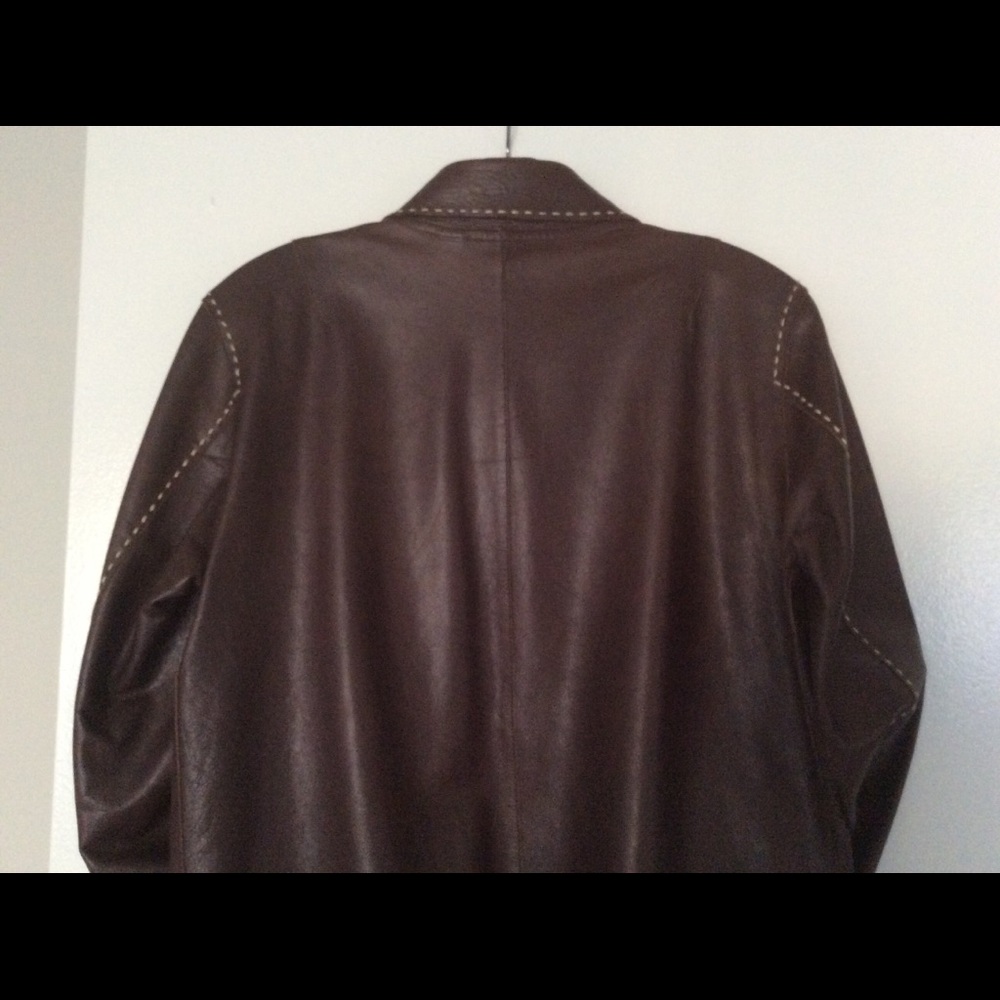 Leather jacket - Picture 3 of 11